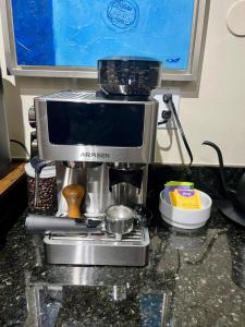 Luxury Waterfront Condo Hilton Hotel Amenities Beach Pool Jacuzzi Jetskis Gym