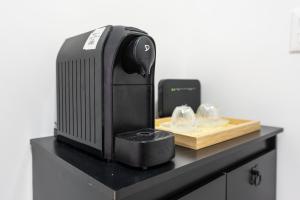 Modern Brooklin New, Close to everything, Installment plan