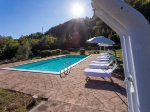 Hilltop apartment with swimming pool