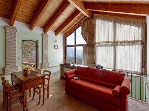 Hilltop apartment with swimming pool