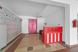 Hotel O J2 Service Apartment