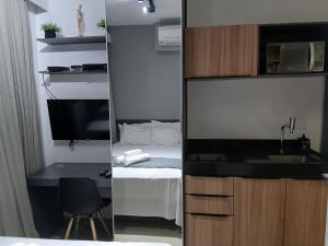 Sua estadia completa em prédio com piscina a passos do Metrô - FRE