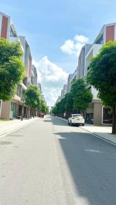 MYAN Villa Phòng nghỉ 4 sang trọng Vinhomes Ocean Park 3