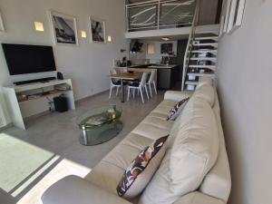 Appartement 3 pièces avec terrasse vue mer, piscine et parking à Sainte-Maxime - FR-1-780-96