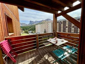 3 pièces 6 pers, proche piste, SuperDevoluy - FR-1-525-300