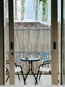 The Renon Residence King Bedroom 105