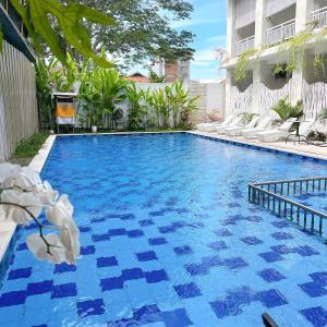 The Renon Residence King Bedroom 105