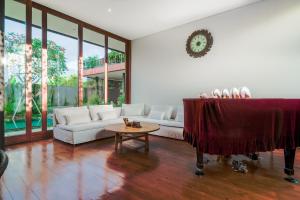 Bali Radiance 4 bedrooms with private bathrooms - Pool, Beach & Airport