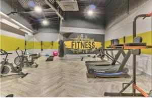 One thibault Hotel - Lion Head View