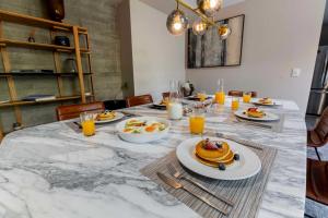 Capitalia 2BR Polanco Retreat w Sky-View Patio