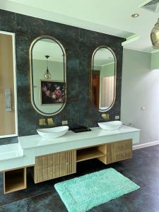 Luxury Pool Villa Near Laguna - Gym, Jacuzzi & Cinema