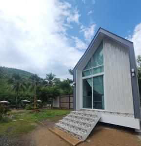 Lake Hill Resort Kanchanaburi