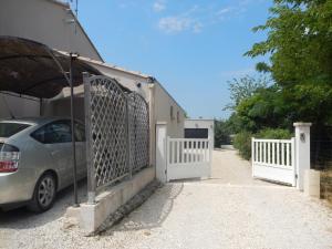 Maisons de vacances le gite Lou Jas : Maison 1 Chambre