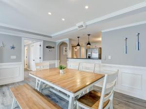 Pelicans Landing 103