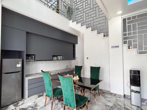 Modern 2BR Villa Near Seminyak Hotspots