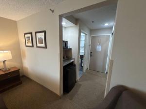 Wingate by Wyndham Utica