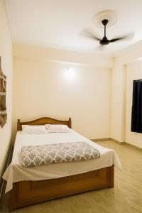 2BHK Apartment Close to Airport and City Center