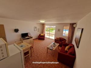 Ravda Holiday Village 1-bed seaview apartment