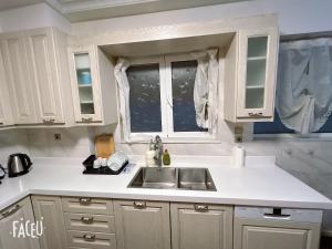 Home under the olive branches