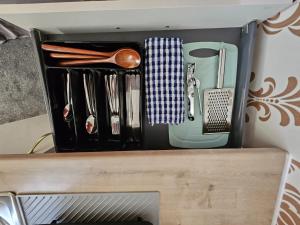 By-the-Beach, Sea view 2 bedroom Loft Apartment & Free Parking