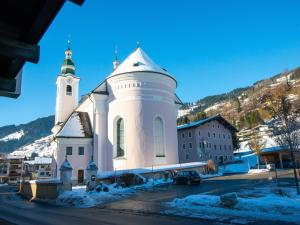 Apartment in Brixen near Ski Lift