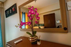 La Verti Residences Unit 1420 I Skyline Views & Luxe Stay Near MOA