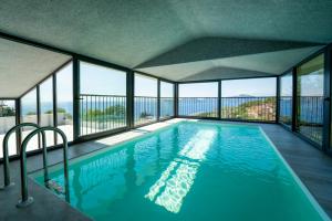 Holiday villa with sea view and heated pool Villa Mariposa