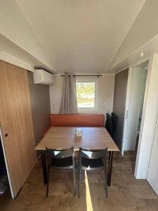 Camping de la Croix dArles