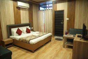 The Mountain View Tapovan- By Tree Town Hospitality