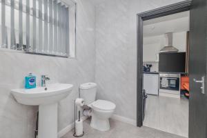 Sheaf 2 Sheldon 2BR Stay Sleeps 4 & Superfast Wi-Fi