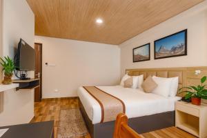 TVD Hotel Polaris Gangtok Near MG Marg