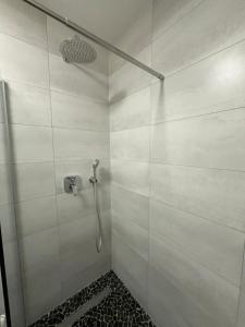 Freshly renovated City Apartments Essen KITCHEN WIFI near Düsseldorf Airport