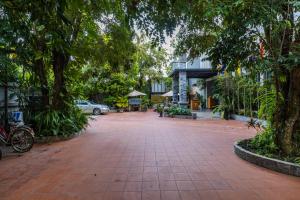 Green Amazon Residence