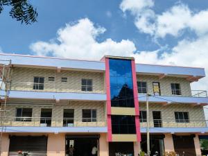 New Projapati Guest House, Prantik Road