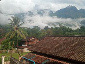 PT Homestay VangVieng