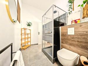 Scandi Loft für bis zu 12, Whirlpool, Sauna, Gaming, Nordstadt