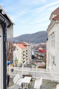 Lysthuset den lille villa - authentic wodden house