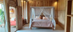 Private villa with pool and beautiful views of the rice fields