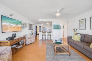 Island Surf 306 · ISF 306 1BD w Ocean Views AC Pool Near Beach