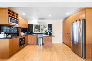 Serene 2BR Retreat in Goughs Bay Lake Eildon