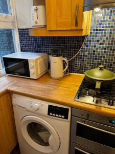 Entire 2-Bed Cavendish Apartment in Central London