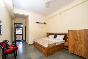 Omji Ashram- Shri Kathiya Mandir - 15min from Ram Temple