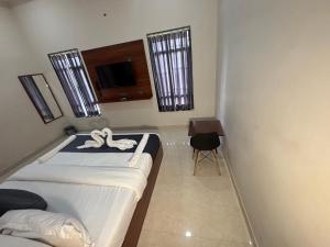 Hotel Vasudev- near Toran Gate