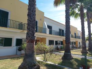 EncostaOasis Townhouse