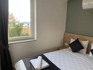 Kaş Ay Işığı Suit Apart