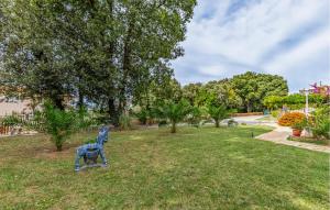 2 Bedroom Cozy Apartment In Banjole