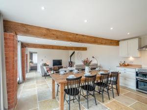 The Granary - Uk46002