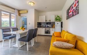 1 Bedroom Awesome Apartment In Banjole