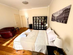 Sofia Central spacious 2BD 2BA apartment