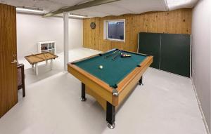 Stunning Home In Grenaa With Wifi